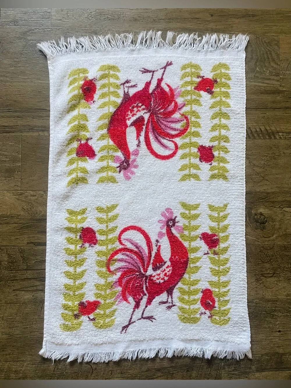 Vintage MCM Kitchen Towel Roosters & Chicks Red w Pink 15x24